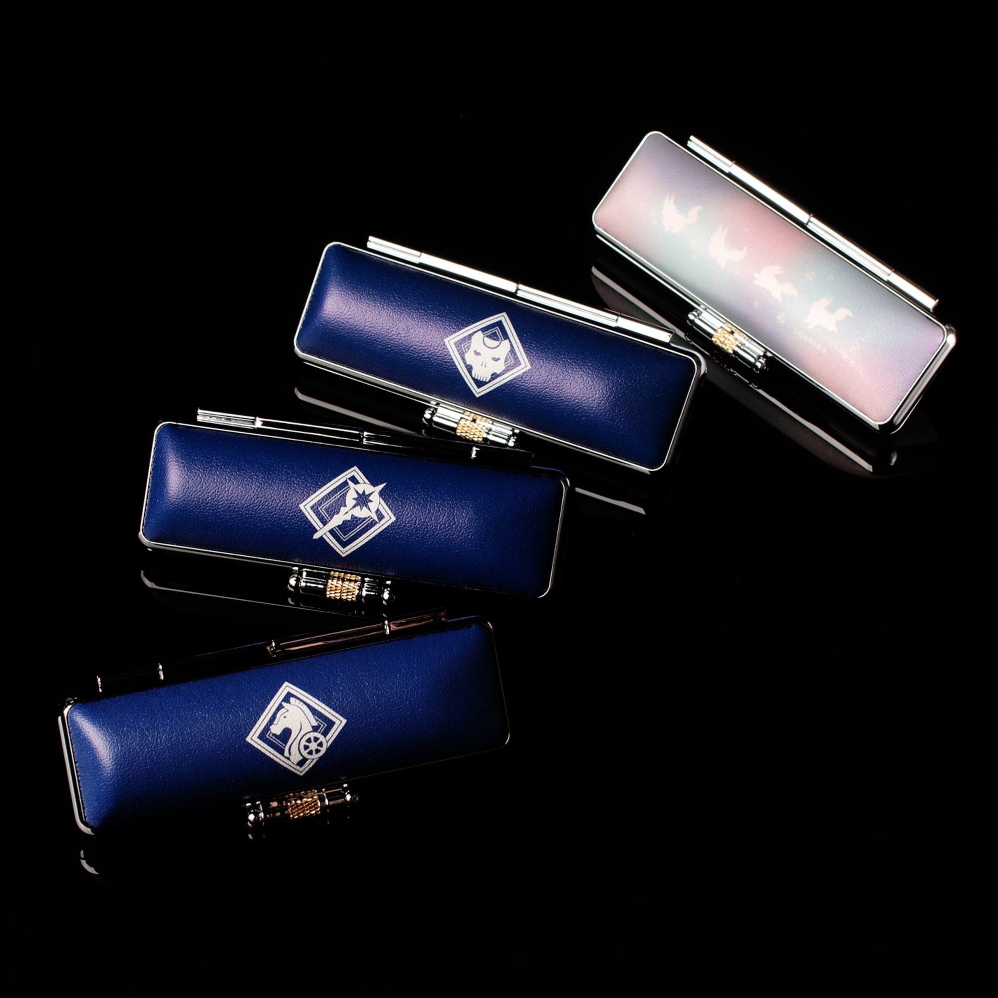 ライダー、キャスター、アサシンの印鑑ケースの写真